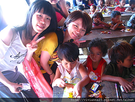 【柬埔寨吳哥窟遊記】Day2洞里薩湖-重點是，和誰出來玩(2012/6/16)