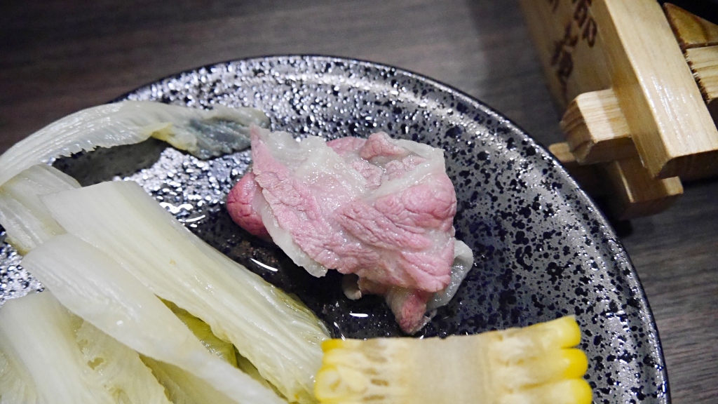 【台北火鍋推薦】椰蘶-椰子雞鍋物，清甜爽口的椰子雞湯爆紅登場！